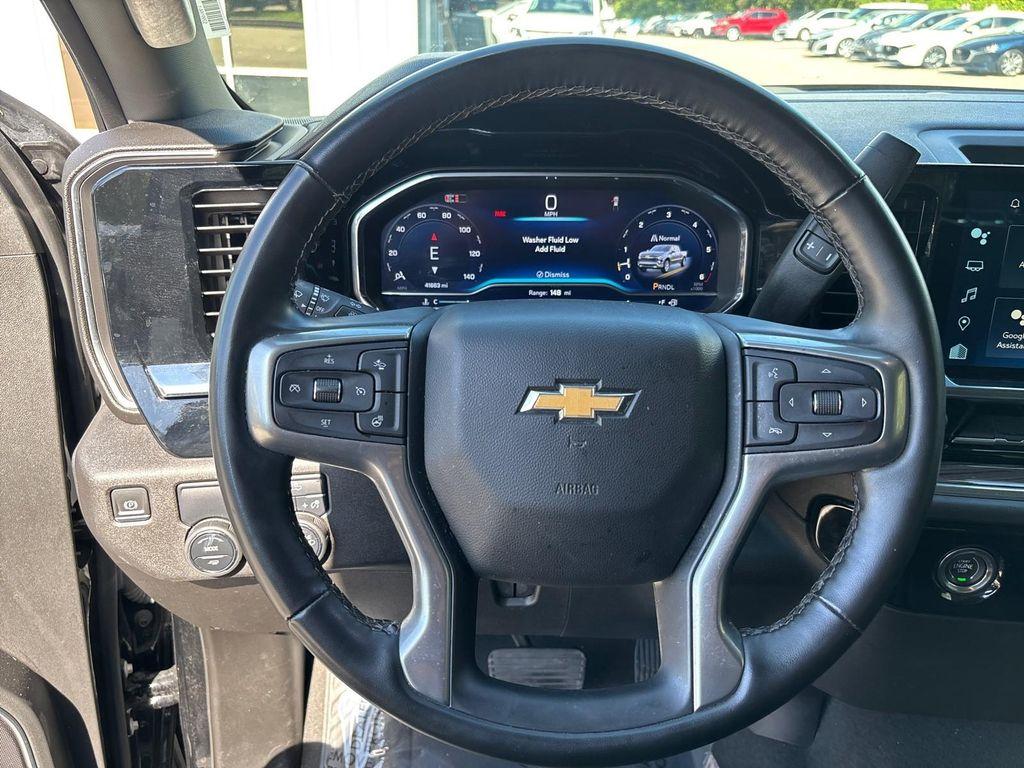 used 2024 Chevrolet Silverado 1500 car, priced at $31,999