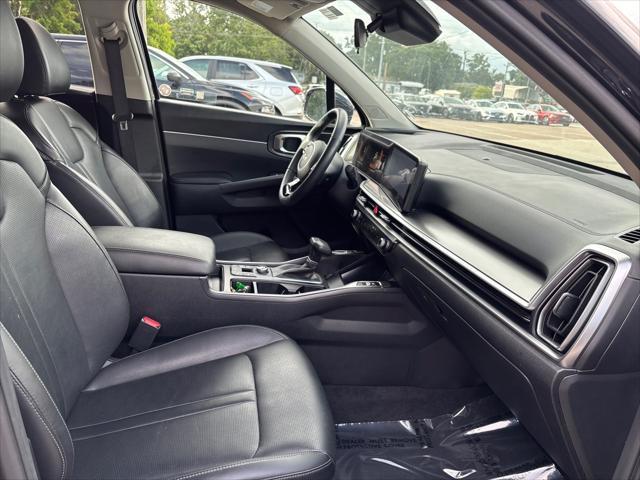 used 2024 Kia Sorento car, priced at $26,699