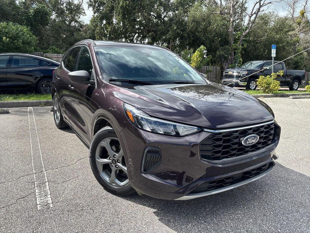 used 2023 Ford Escape car, priced at $15,999