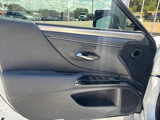 used 2022 Lexus ES 350 car, priced at $32,484