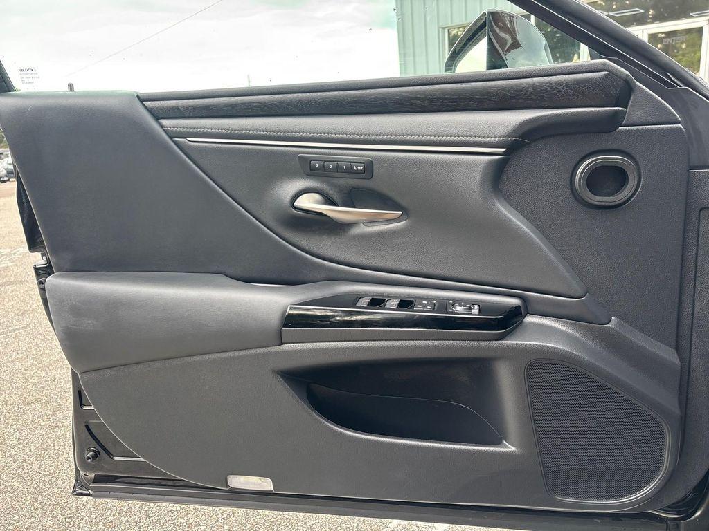 used 2024 Lexus ES 350 car, priced at $34,699