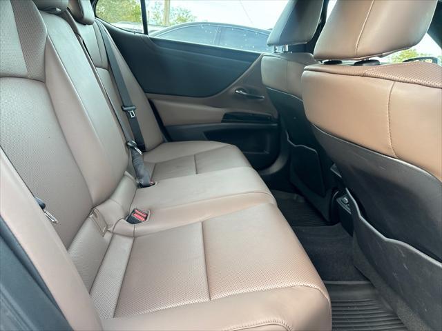 used 2024 Lexus ES 350 car, priced at $37,484