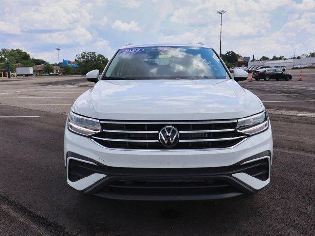 new 2024 Volkswagen Tiguan car, priced at $36,341