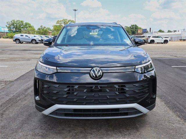 new 2025 Volkswagen Tiguan car, priced at $37,121