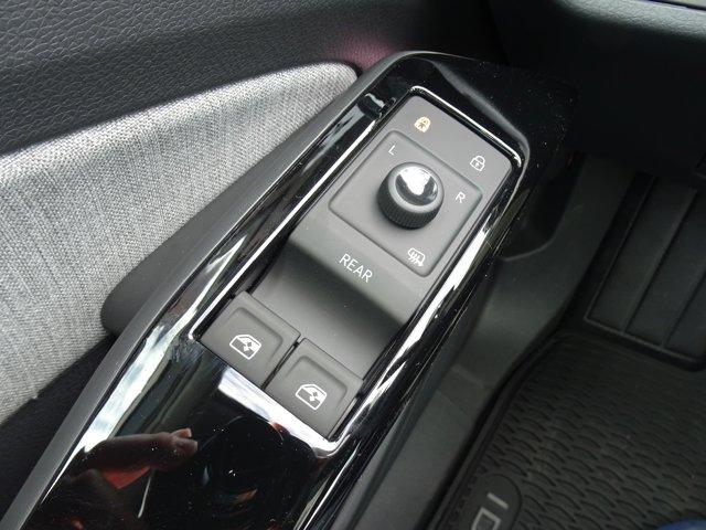 new 2025 Volkswagen ID.4 car, priced at $51,186