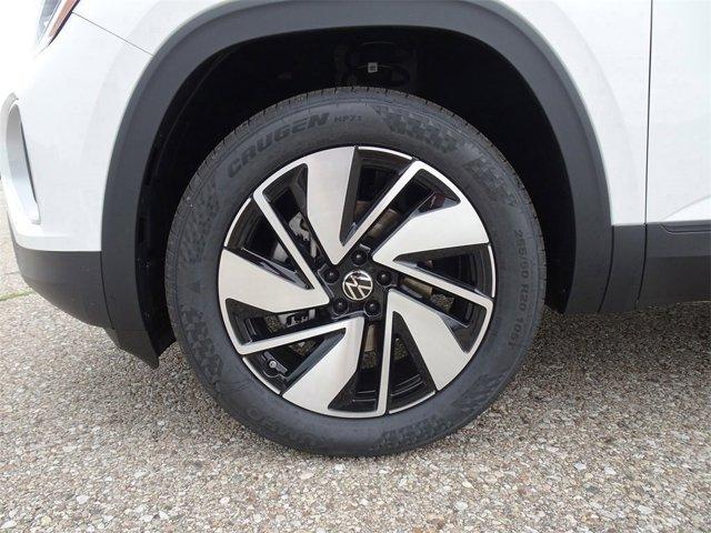 new 2025 Volkswagen Atlas car, priced at $46,032