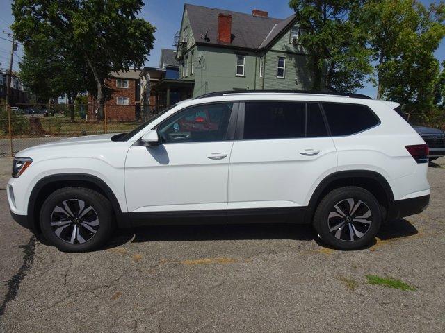 new 2024 Volkswagen Atlas car, priced at $42,060