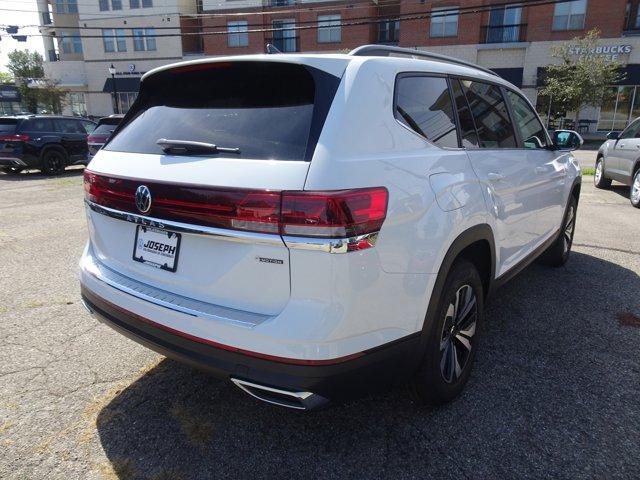 new 2024 Volkswagen Atlas car, priced at $42,060