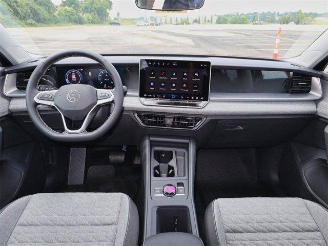 new 2025 Volkswagen Tiguan car, priced at $33,126