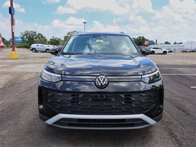 new 2025 Volkswagen Tiguan car, priced at $33,126