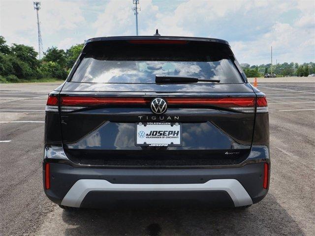 new 2025 Volkswagen Tiguan car, priced at $33,126