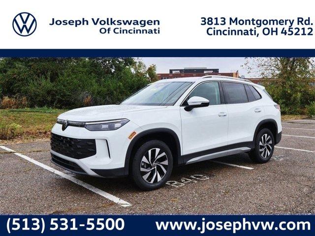 new 2025 Volkswagen Tiguan car, priced at $33,882