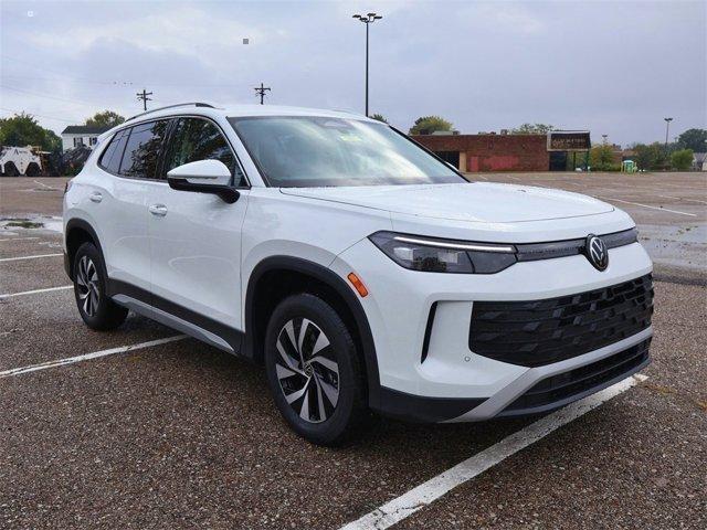 new 2025 Volkswagen Tiguan car, priced at $33,882