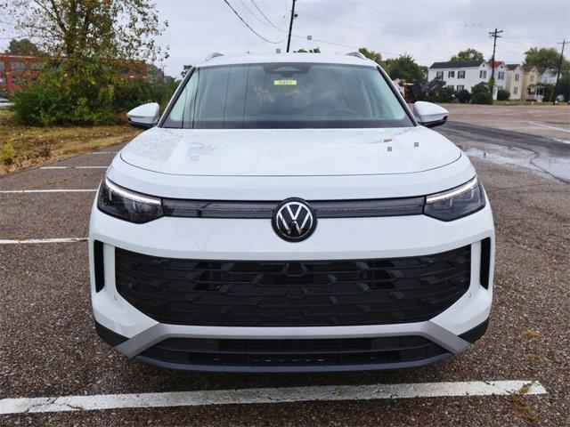 new 2025 Volkswagen Tiguan car, priced at $33,882