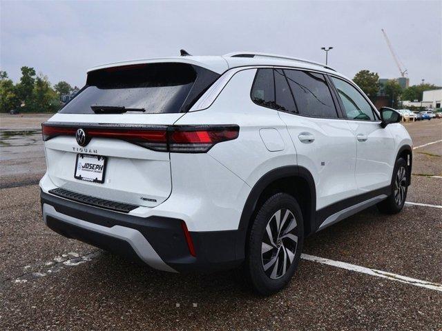new 2025 Volkswagen Tiguan car, priced at $33,882