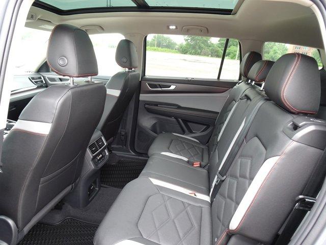 new 2025 Volkswagen Atlas car, priced at $49,876