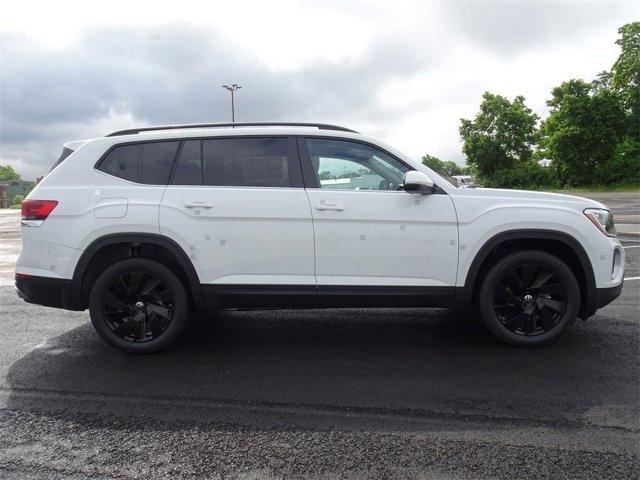 new 2025 Volkswagen Atlas car, priced at $46,627