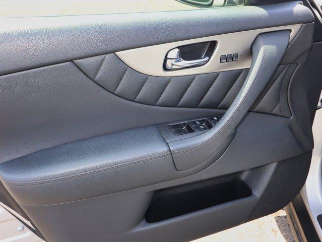 used 2017 INFINITI QX70 car