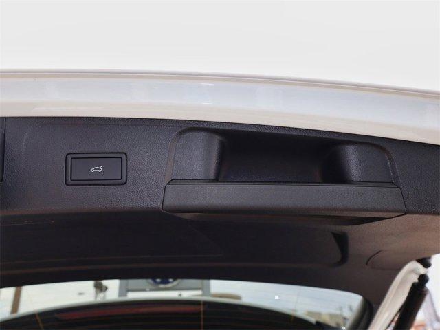 new 2026 Volkswagen Atlas car, priced at $58,093