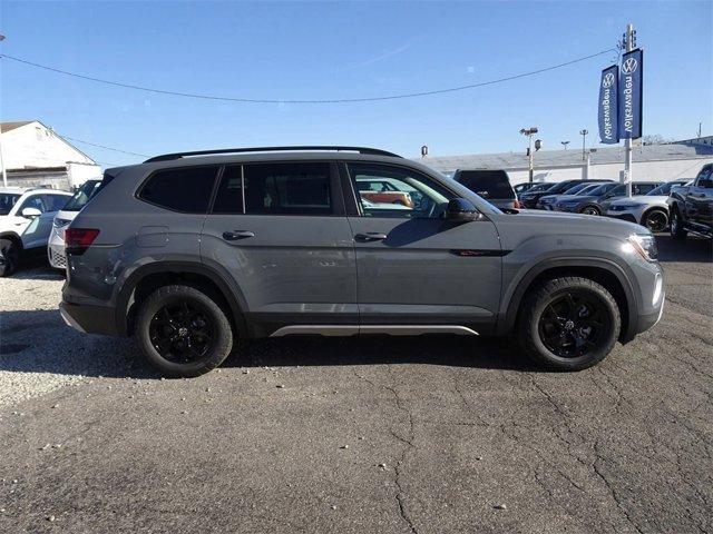 new 2025 Volkswagen Atlas car, priced at $49,341
