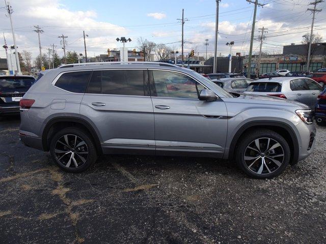 new 2024 Volkswagen Atlas car, priced at $55,766