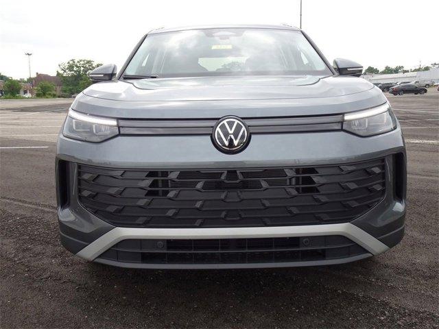 new 2025 Volkswagen Tiguan car, priced at $32,826