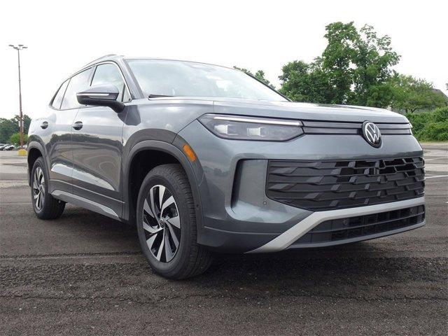 new 2025 Volkswagen Tiguan car, priced at $32,826