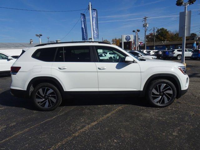 new 2024 Volkswagen Atlas car, priced at $45,637