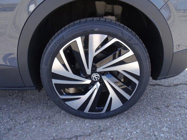 new 2025 Volkswagen ID.4 car, priced at $59,781