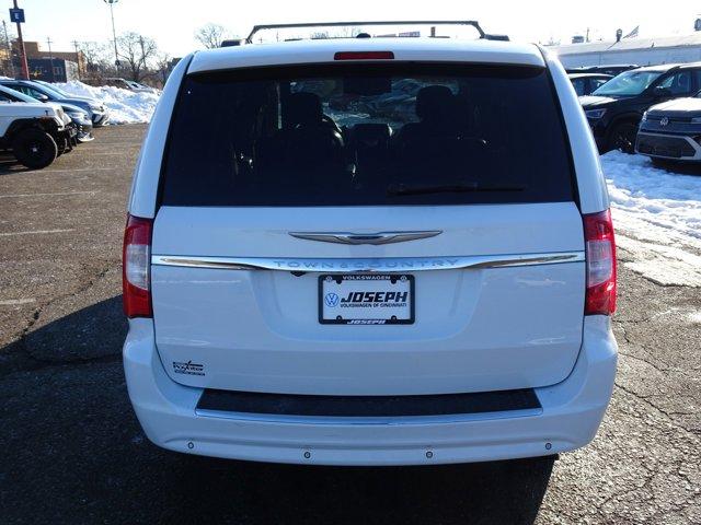 used 2015 Chrysler Town & Country car, priced at $9,148