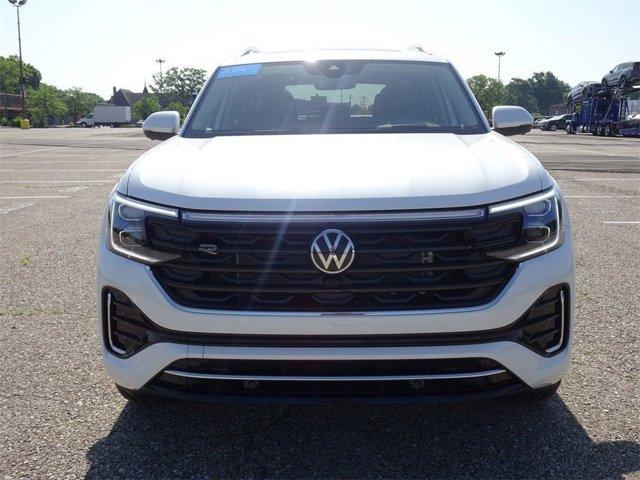 new 2024 Volkswagen Atlas car, priced at $55,741