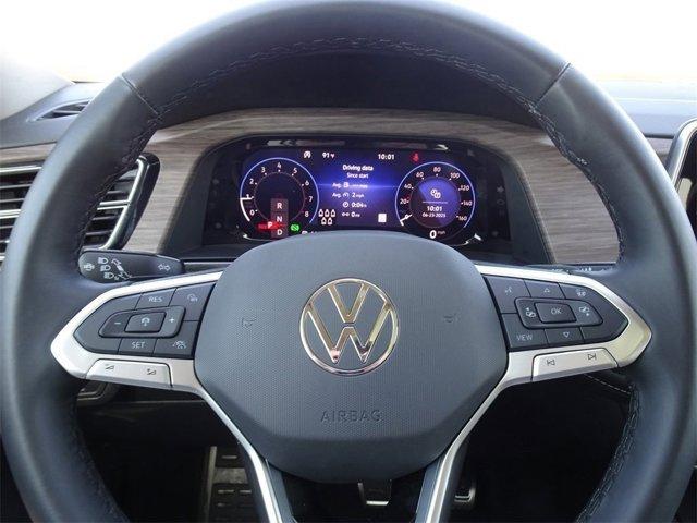 new 2024 Volkswagen Atlas car, priced at $55,741