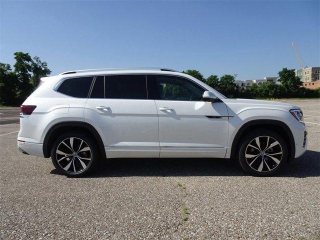 new 2024 Volkswagen Atlas car, priced at $55,741