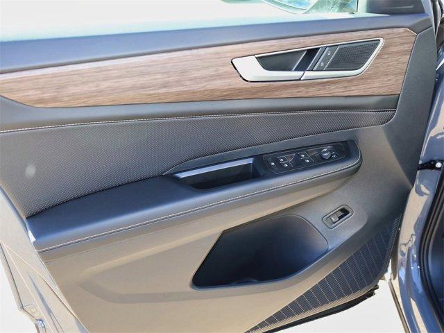 new 2026 Volkswagen Atlas car, priced at $54,191