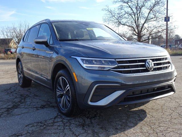 new 2024 Volkswagen Tiguan car, priced at $35,756