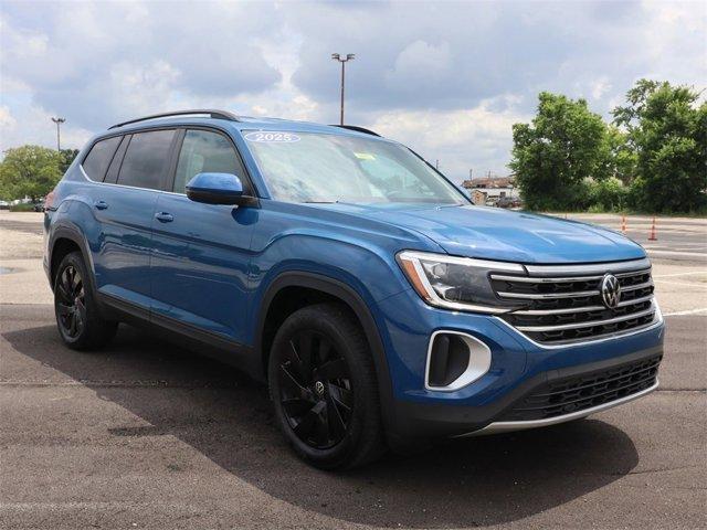 new 2025 Volkswagen Atlas car, priced at $46,800