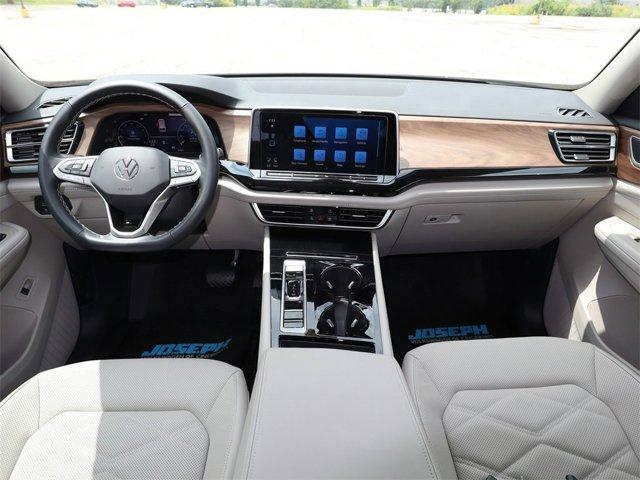 new 2025 Volkswagen Atlas car, priced at $46,800