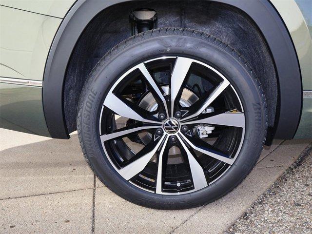 new 2026 Volkswagen Atlas car, priced at $57,248