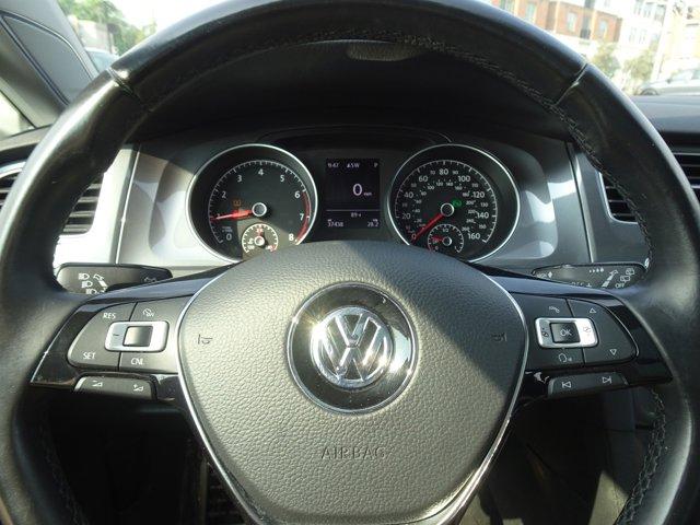 used 2017 Volkswagen Golf Alltrack car