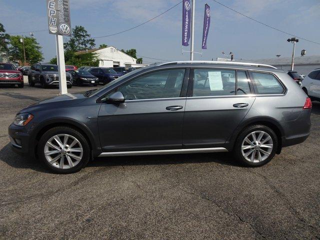 used 2017 Volkswagen Golf Alltrack car