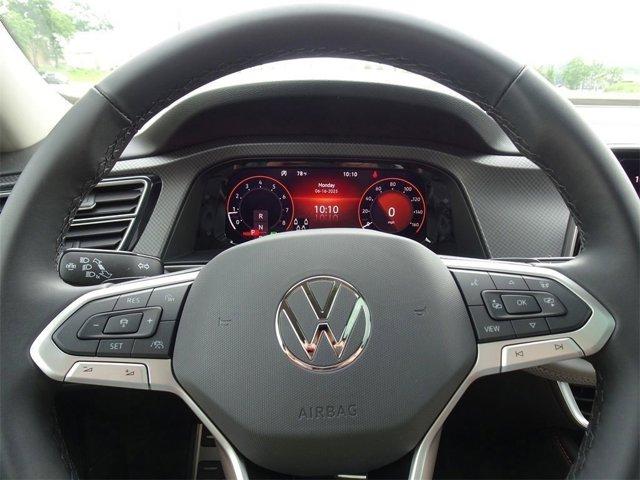 new 2025 Volkswagen Atlas car, priced at $49,351