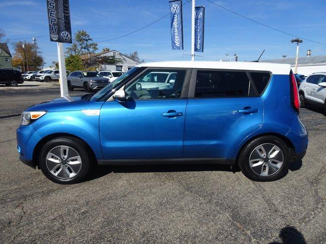 used 2018 Kia Soul EV car, priced at $8,911