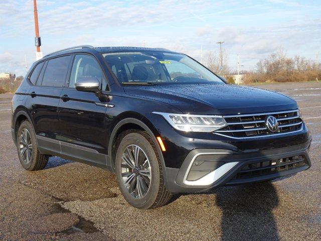 new 2024 Volkswagen Tiguan car, priced at $35,526