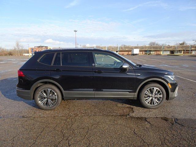 new 2024 Volkswagen Tiguan car, priced at $35,526