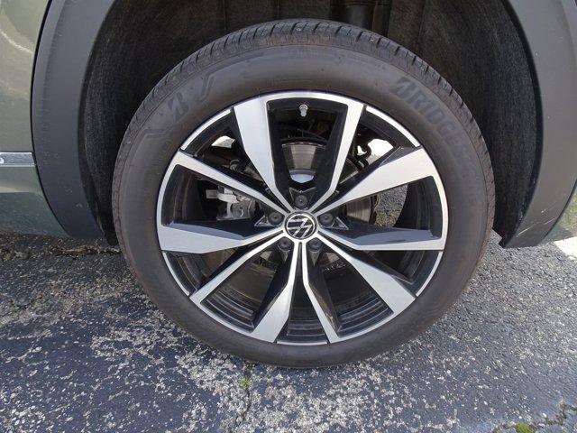 new 2025 Volkswagen Atlas car, priced at $56,536