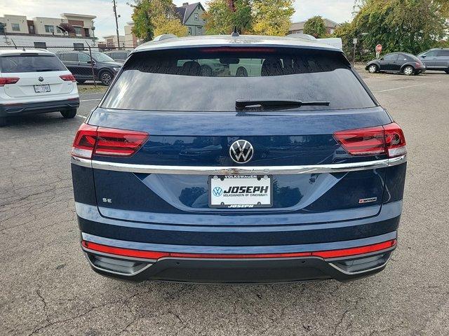 new 2022 Volkswagen Atlas Cross Sport car