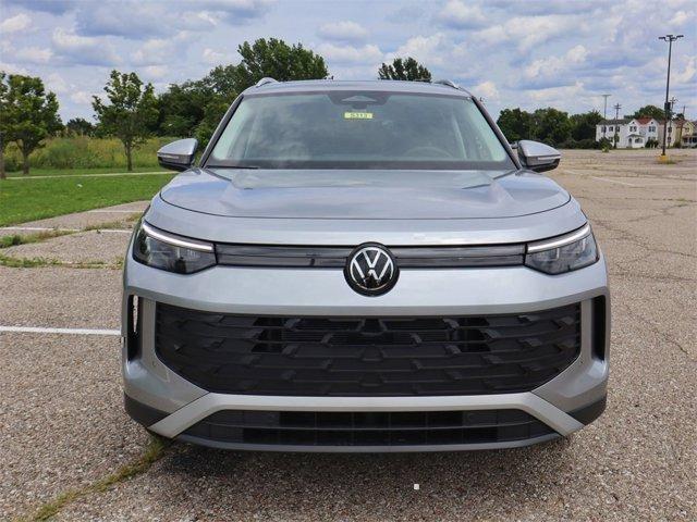 new 2025 Volkswagen Tiguan car, priced at $37,871