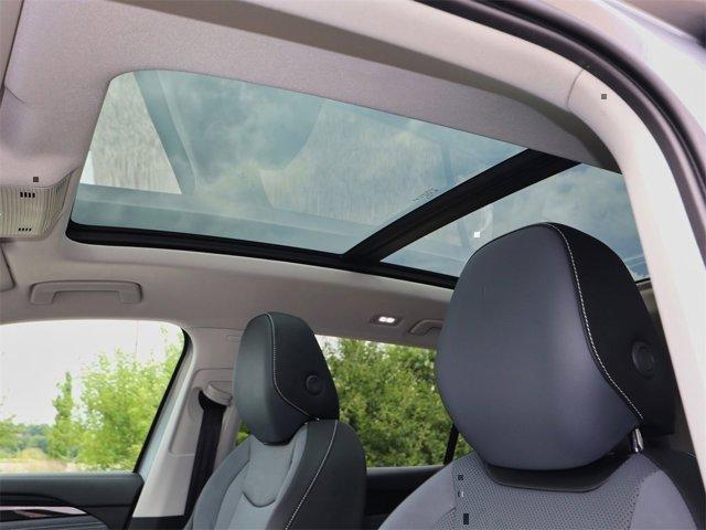 new 2025 Volkswagen Tiguan car, priced at $37,871