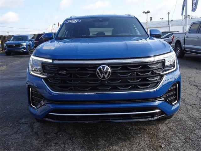 new 2025 Volkswagen Atlas Cross Sport car, priced at $54,305
