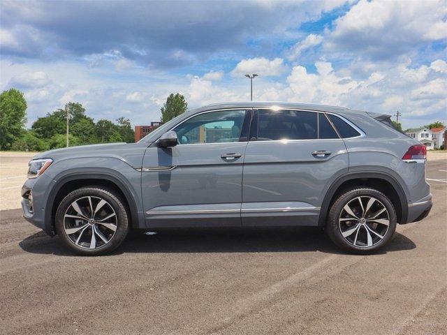 new 2025 Volkswagen Tiguan car, priced at $36,826